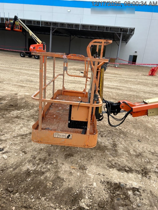 2019 JLG 400S