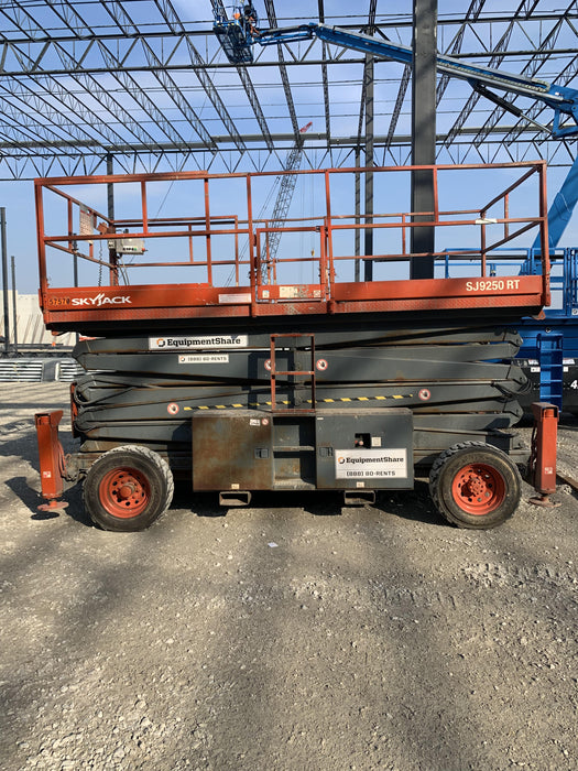 2005 SKYJACK SJ9250 RT