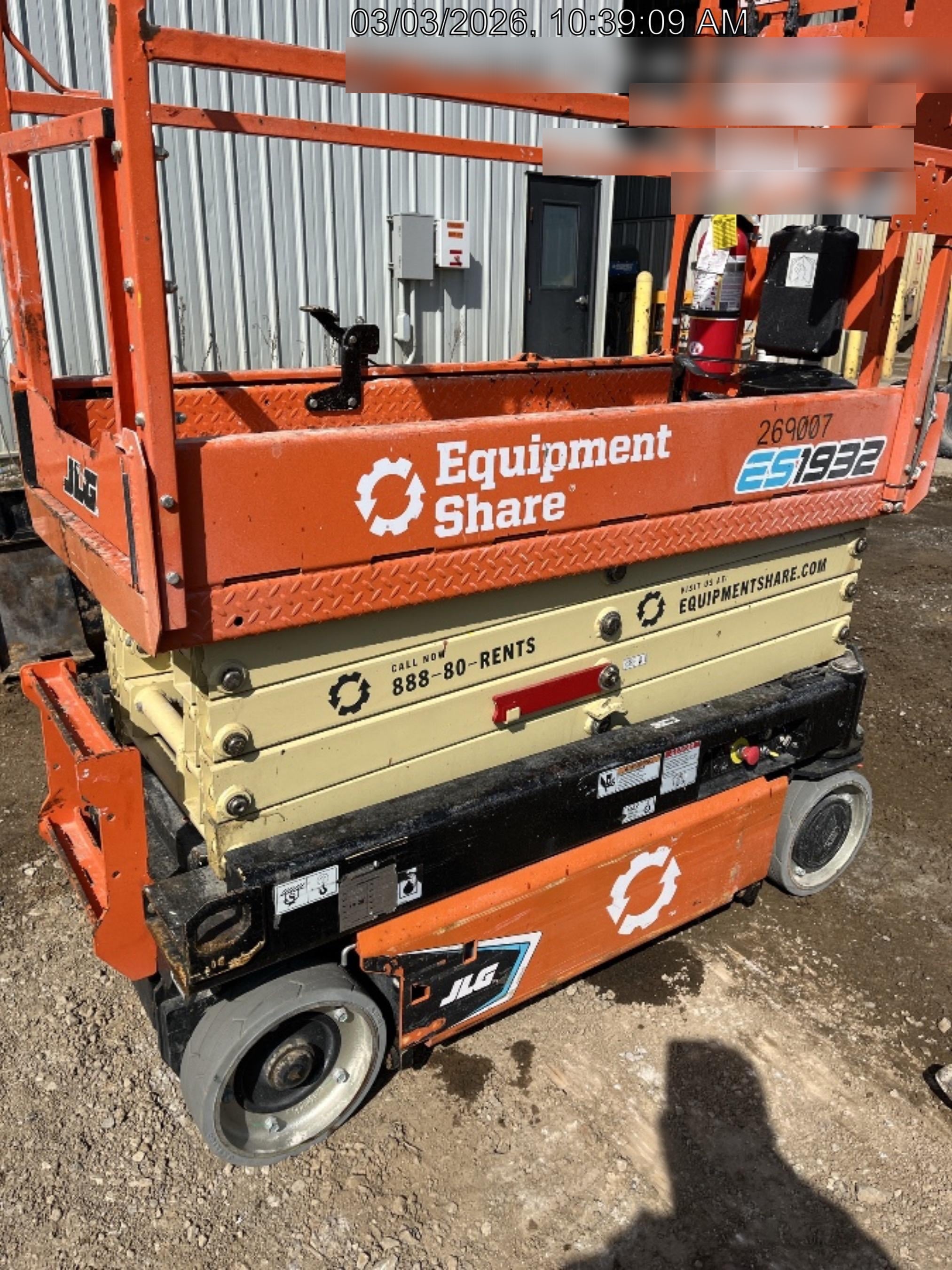 2022 JLG ES1932