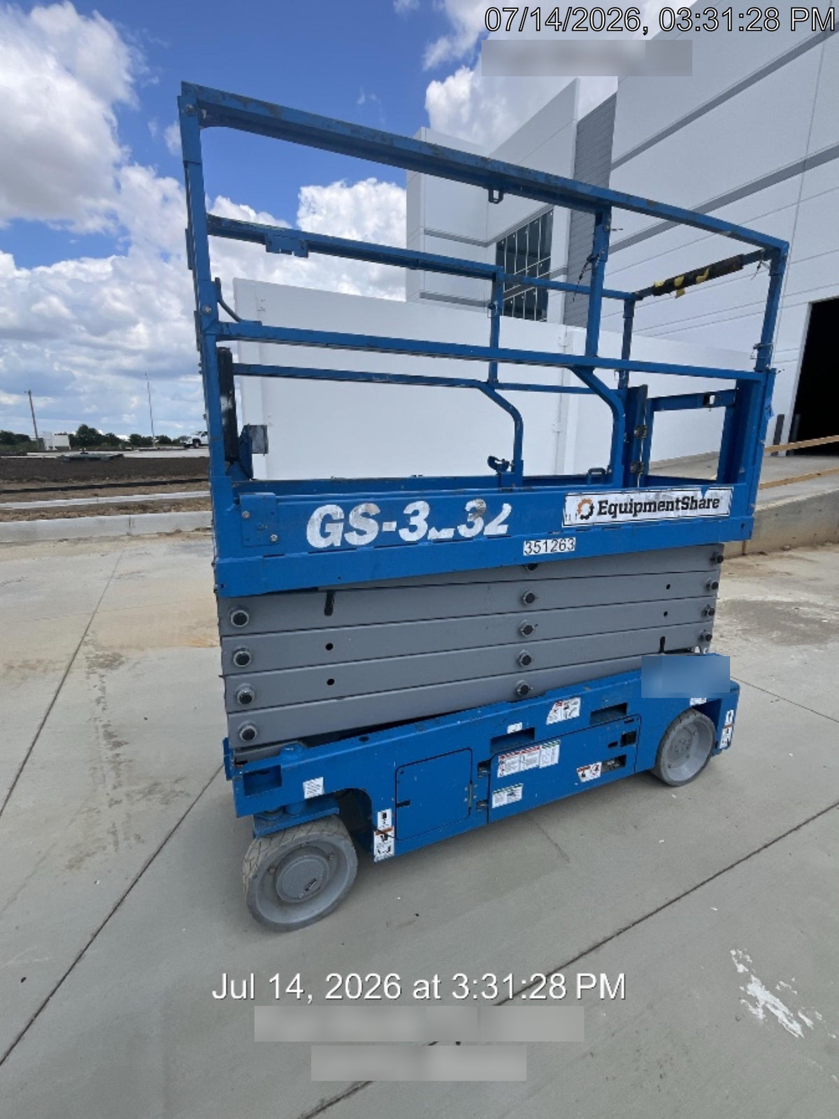 2023 GENIE GS-3232