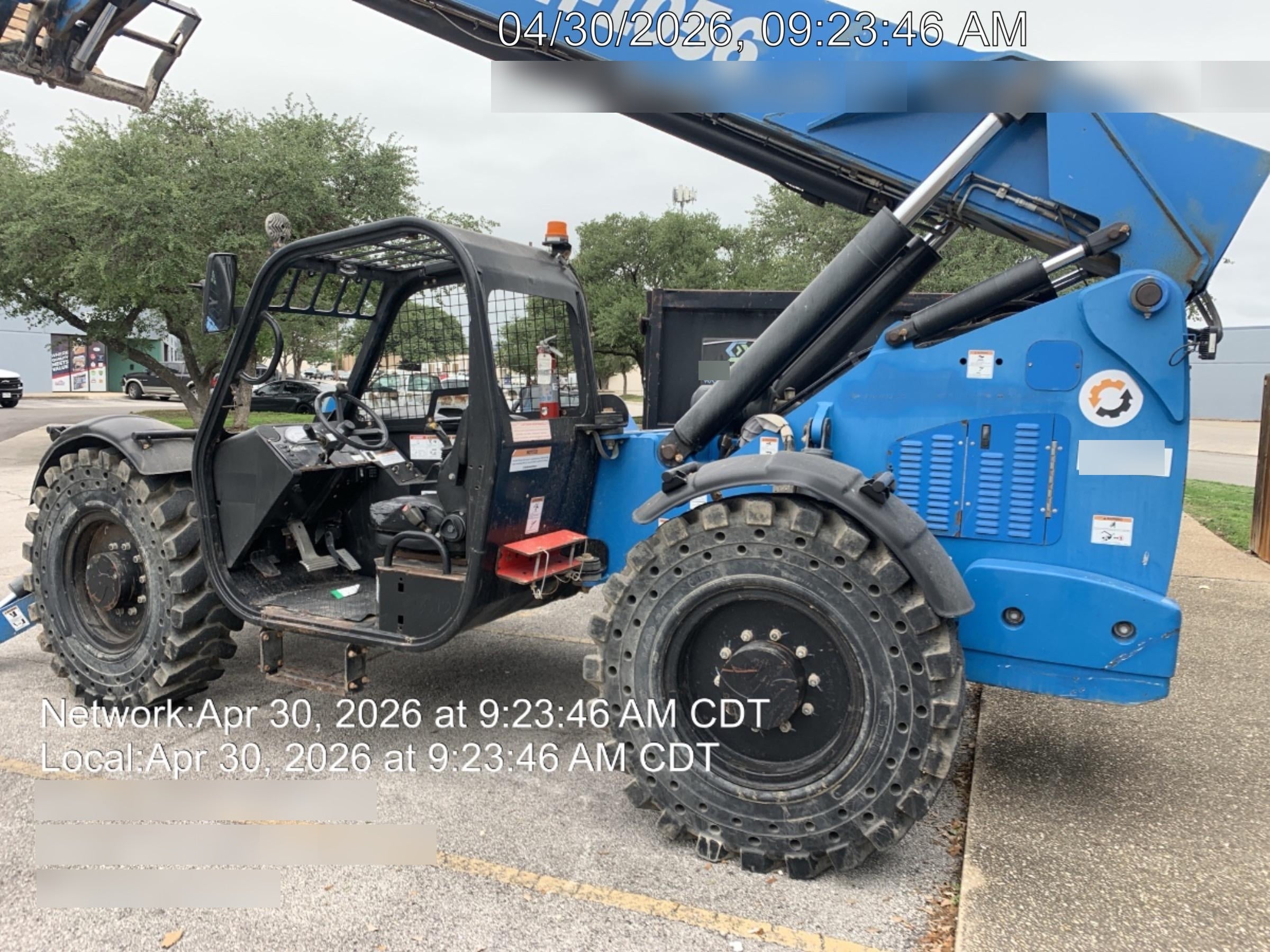 2018 Genie GTH-1056 Genie GTH-1056 w/ROPS, Work Lights, Solid Tires, RH Cab Mesh, Beacon, 60" Carriage and Forks