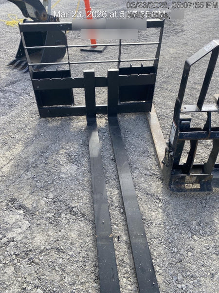 2025 ARROW MATERIAL HANDLING 72" Pallet Forks - Arrow