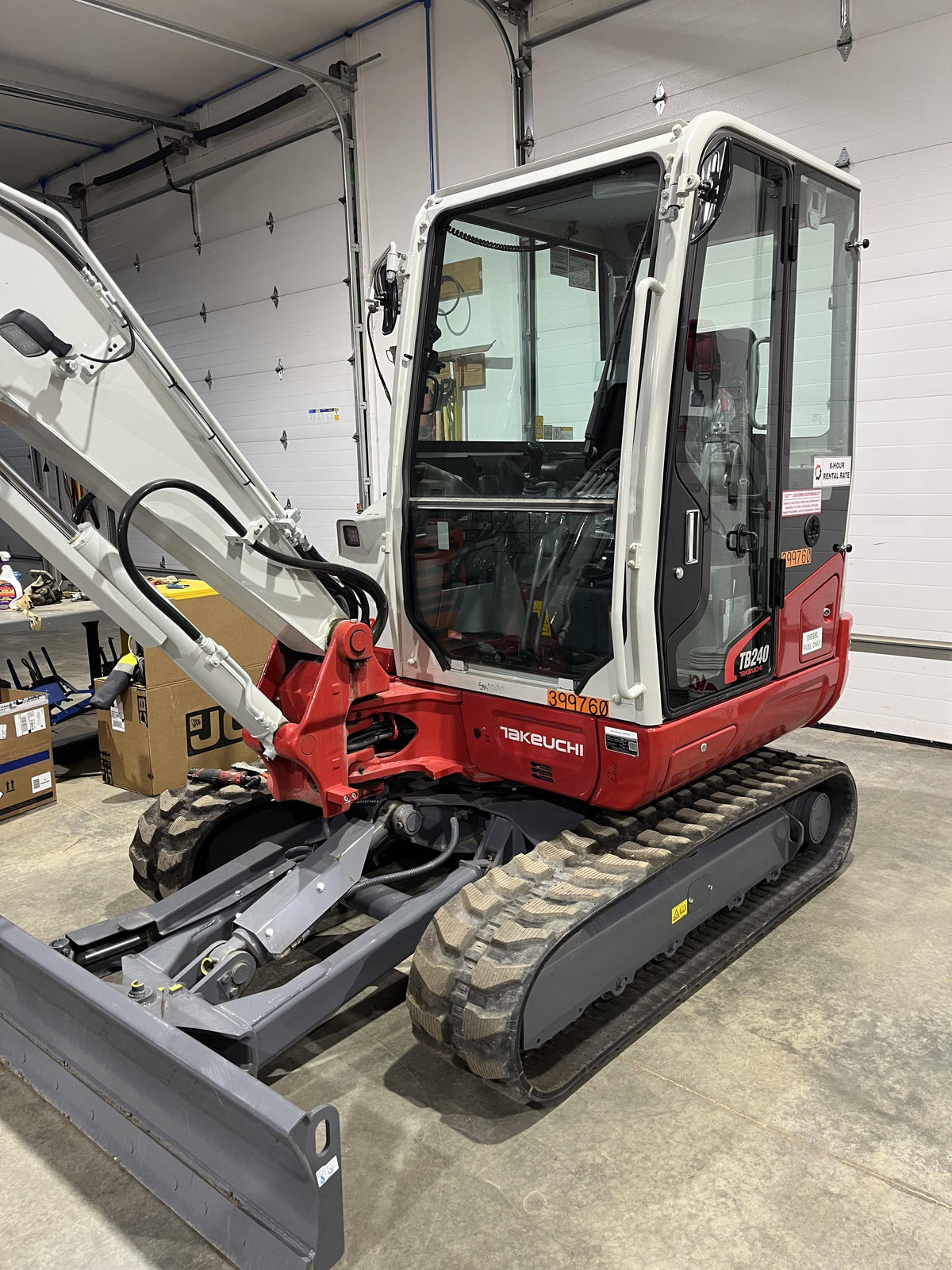 2024 TAKEUCHI TB240-CRA