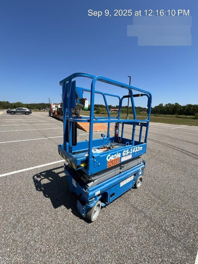 2023 GENIE GS-1432