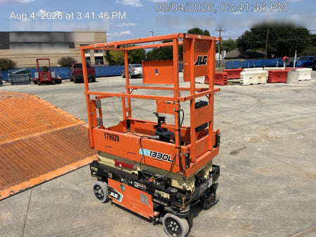 2021 JLG ES1330L