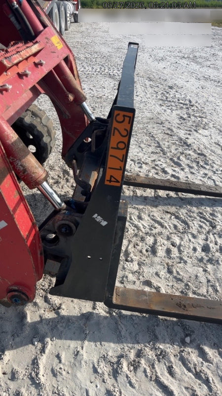 2025 ARROW MATERIAL HANDLING 60" Pallet Forks - Arrow