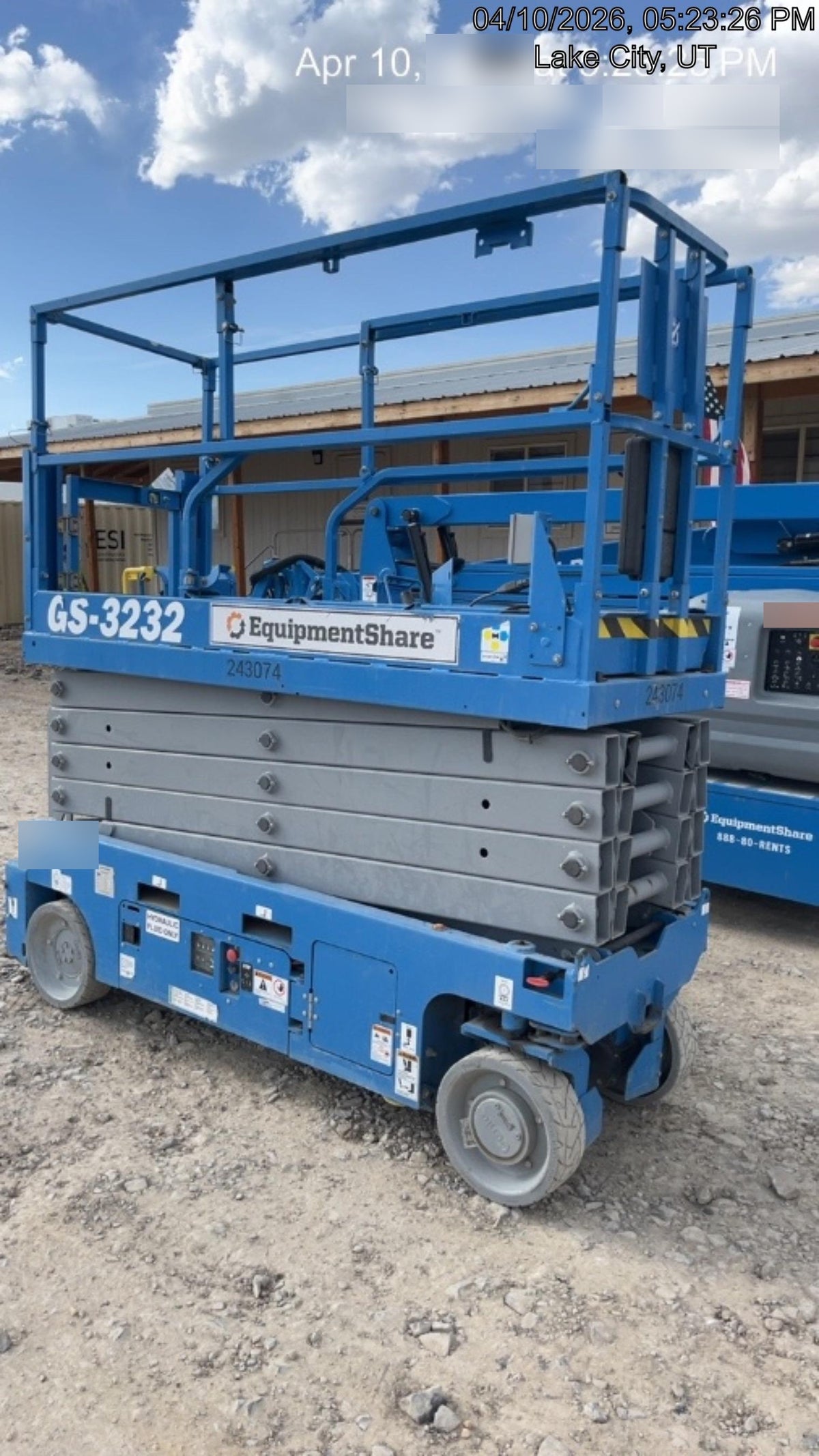 2022 GENIE GS-3232