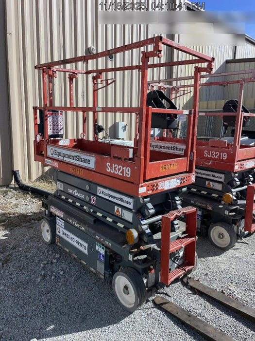 2021 SKYJACK SJ3219