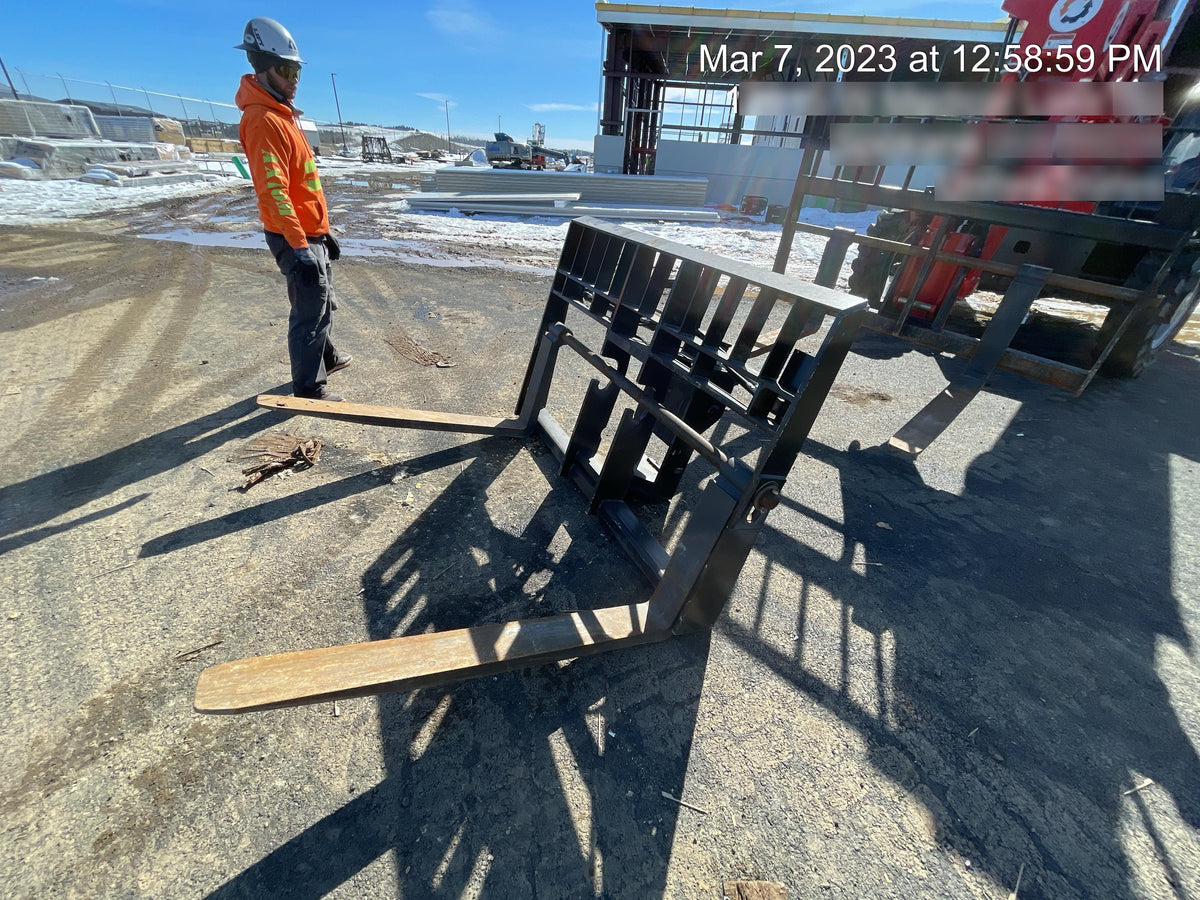 2021 MANITOU R807105