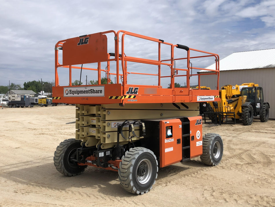 2021 JLG 430LRT