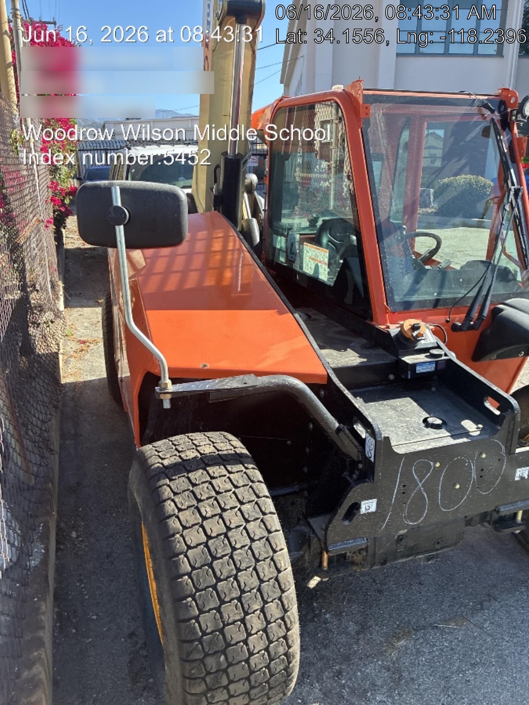 2025 JLG 519