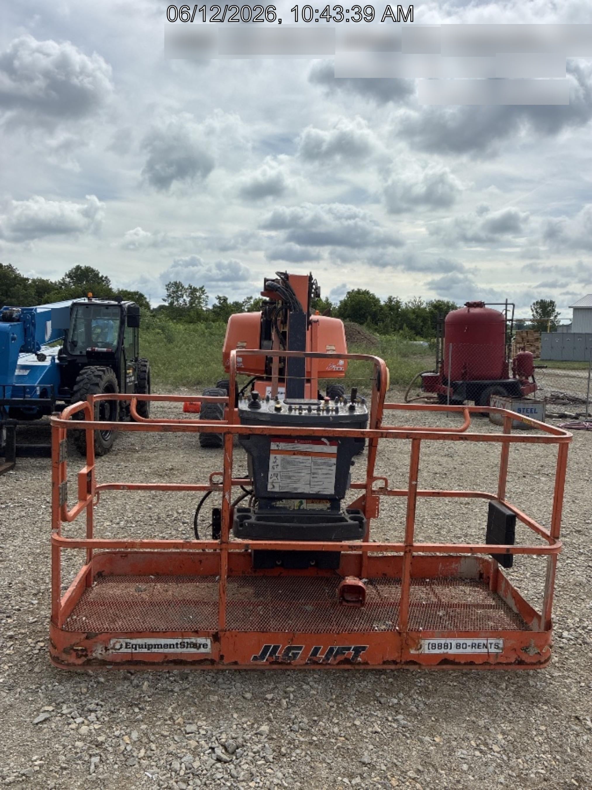 2021 JLG 660SJ