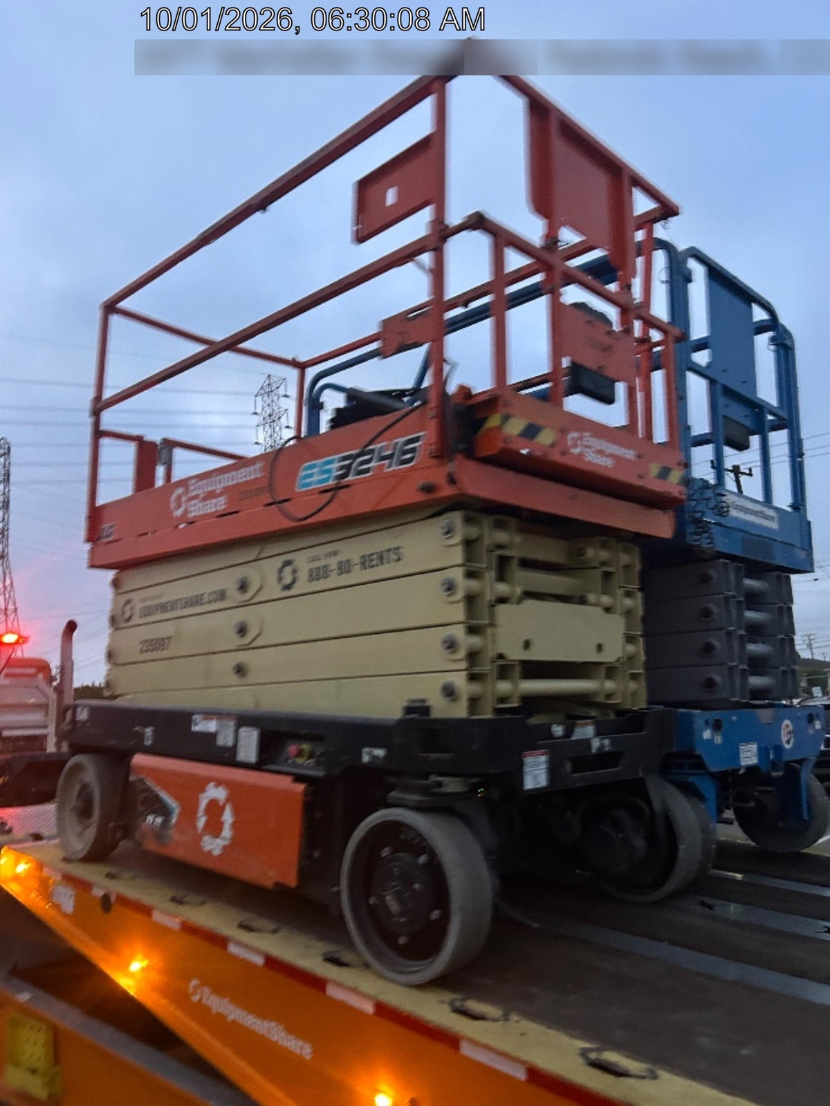 2022 JLG ES3246