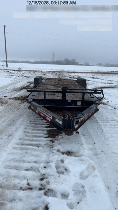 2022 LOADTRAIL Tilt-Deck Rental Trailer