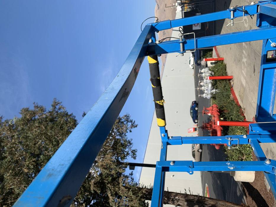 2020 Genie GS-1930 Solid Non Marking Tires, Beacon, Folding rails with half height swing gate, 800W Inverter