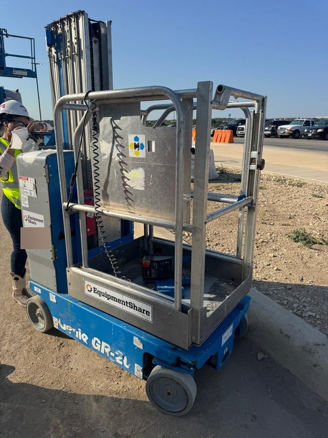 2020 GENIE GR-20