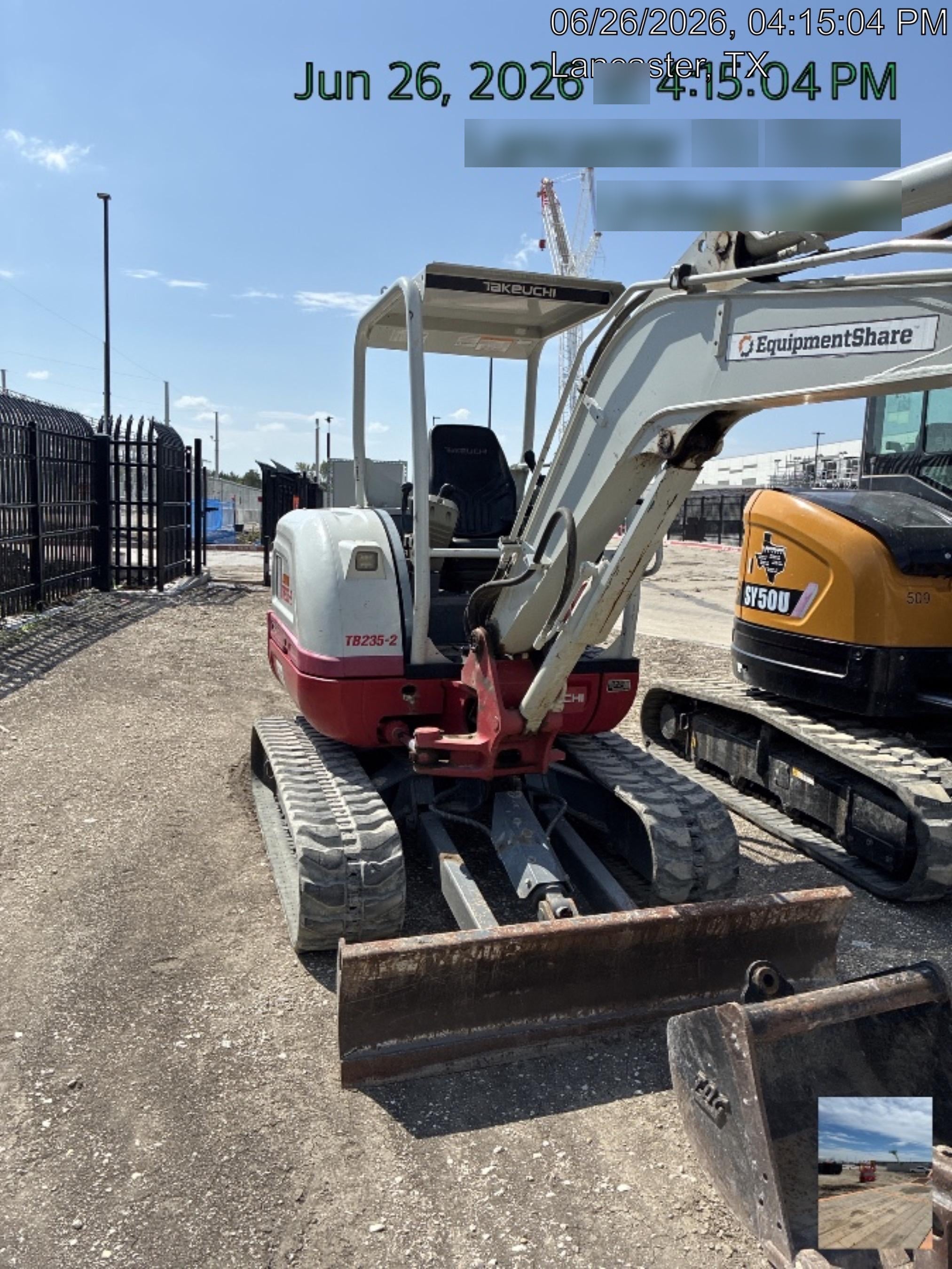 2022 TAKEUCHI TB235-2R