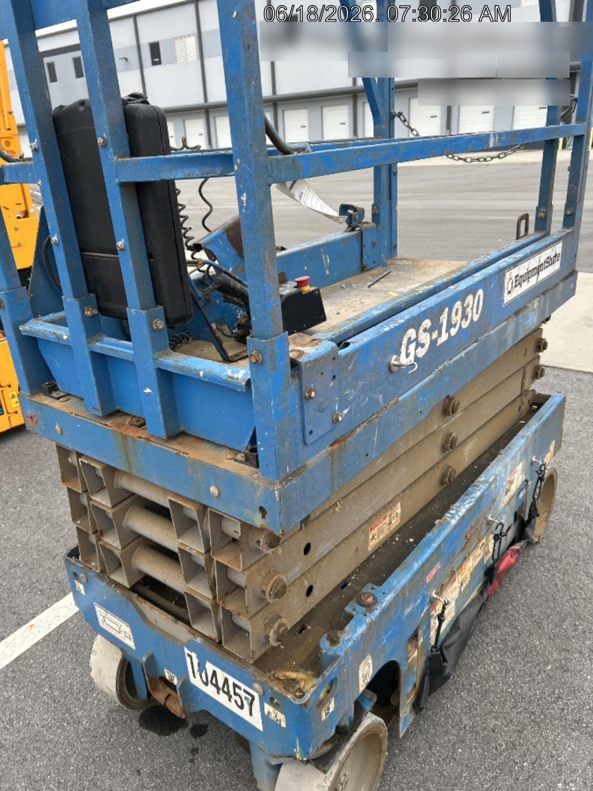 2020 Genie GS-1930 Fixed rails with chain entry gate - Pre A92.20