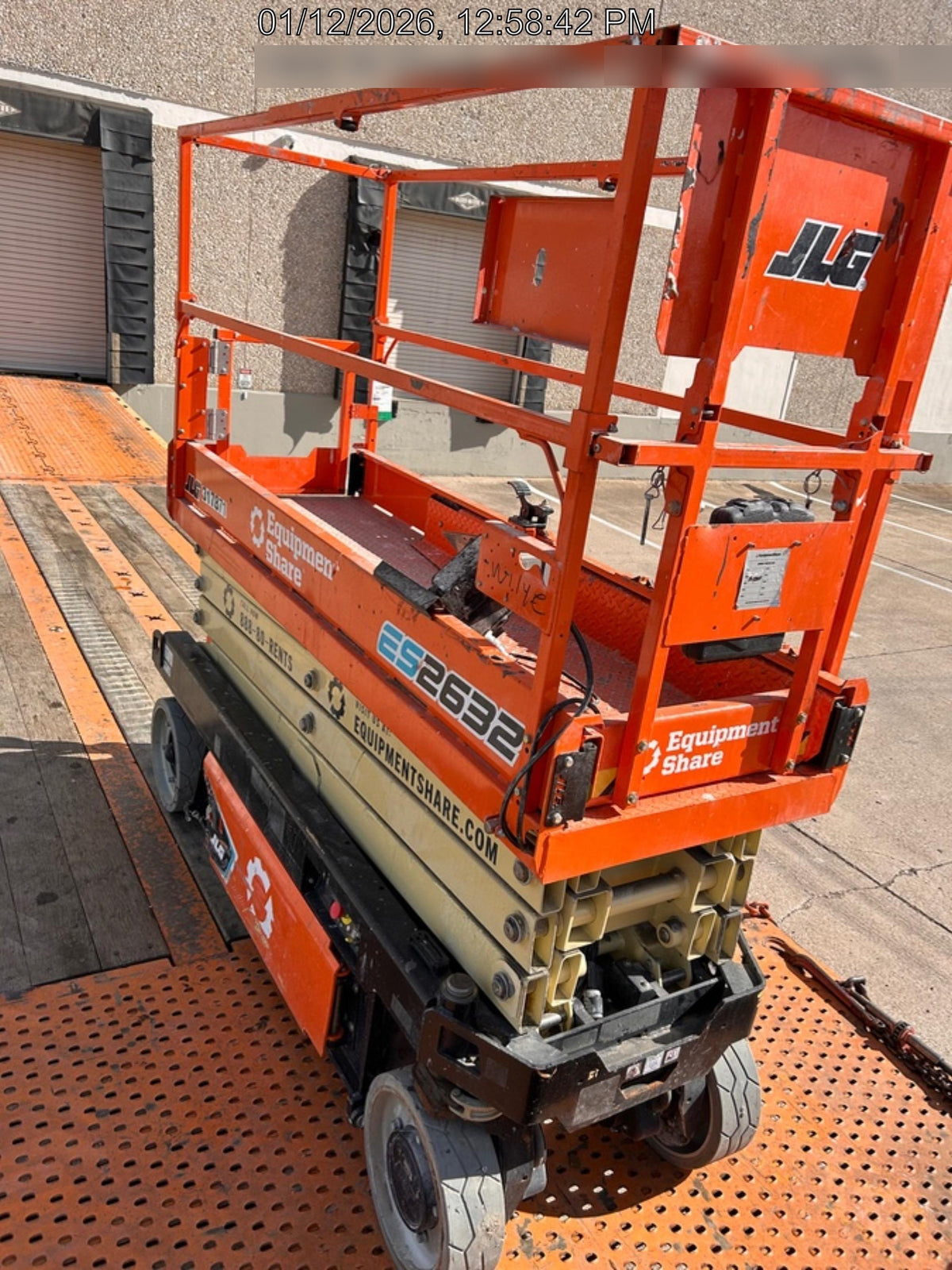 2023 JLG ES2632