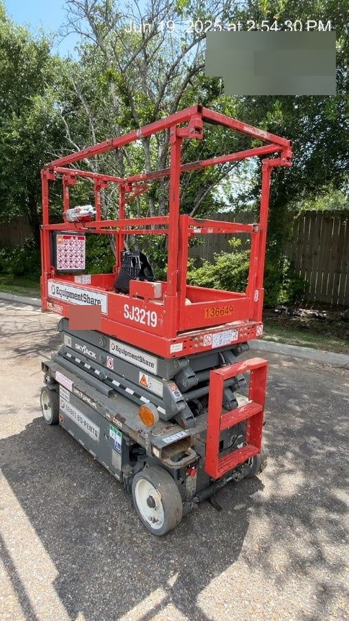 2021 SKYJACK SJ3219
