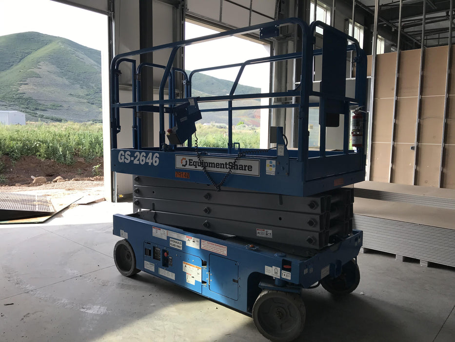 2019 Genie GS-2646 folding rails with full height swing gate