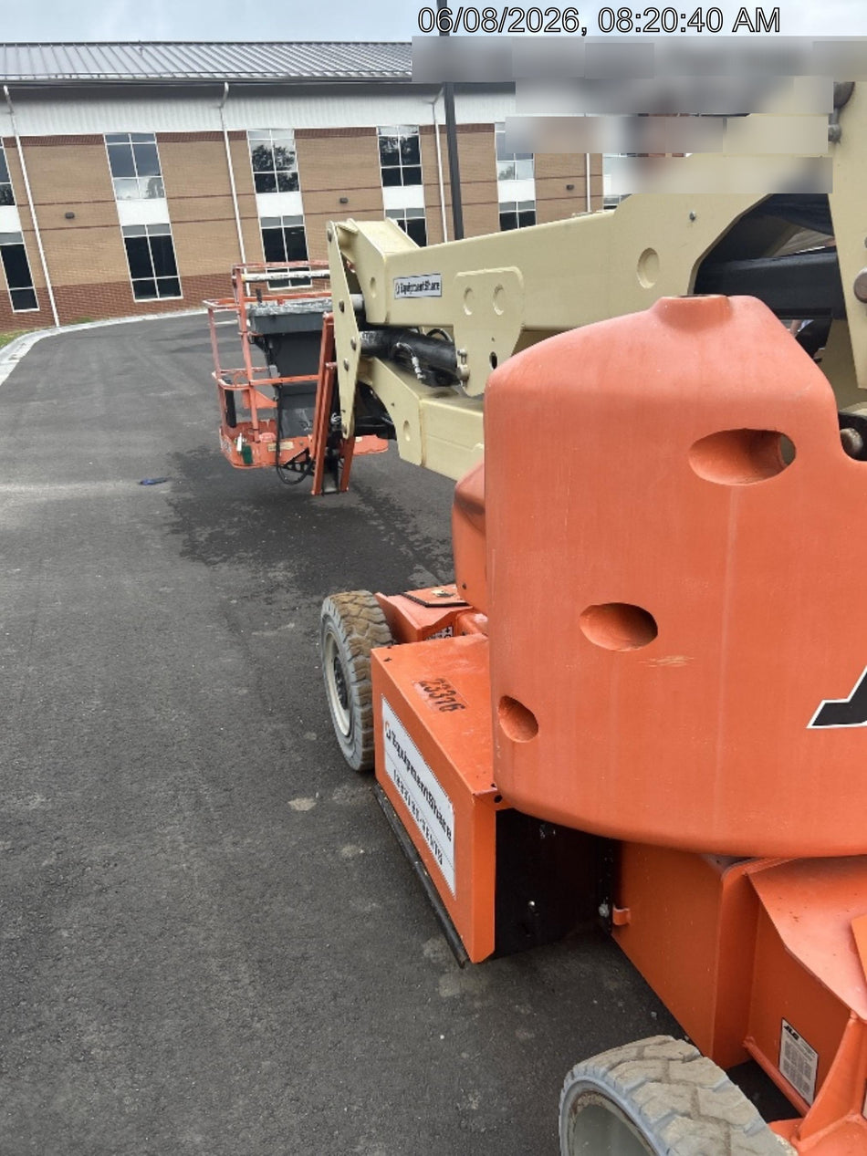 2019 JLG E400AJPN