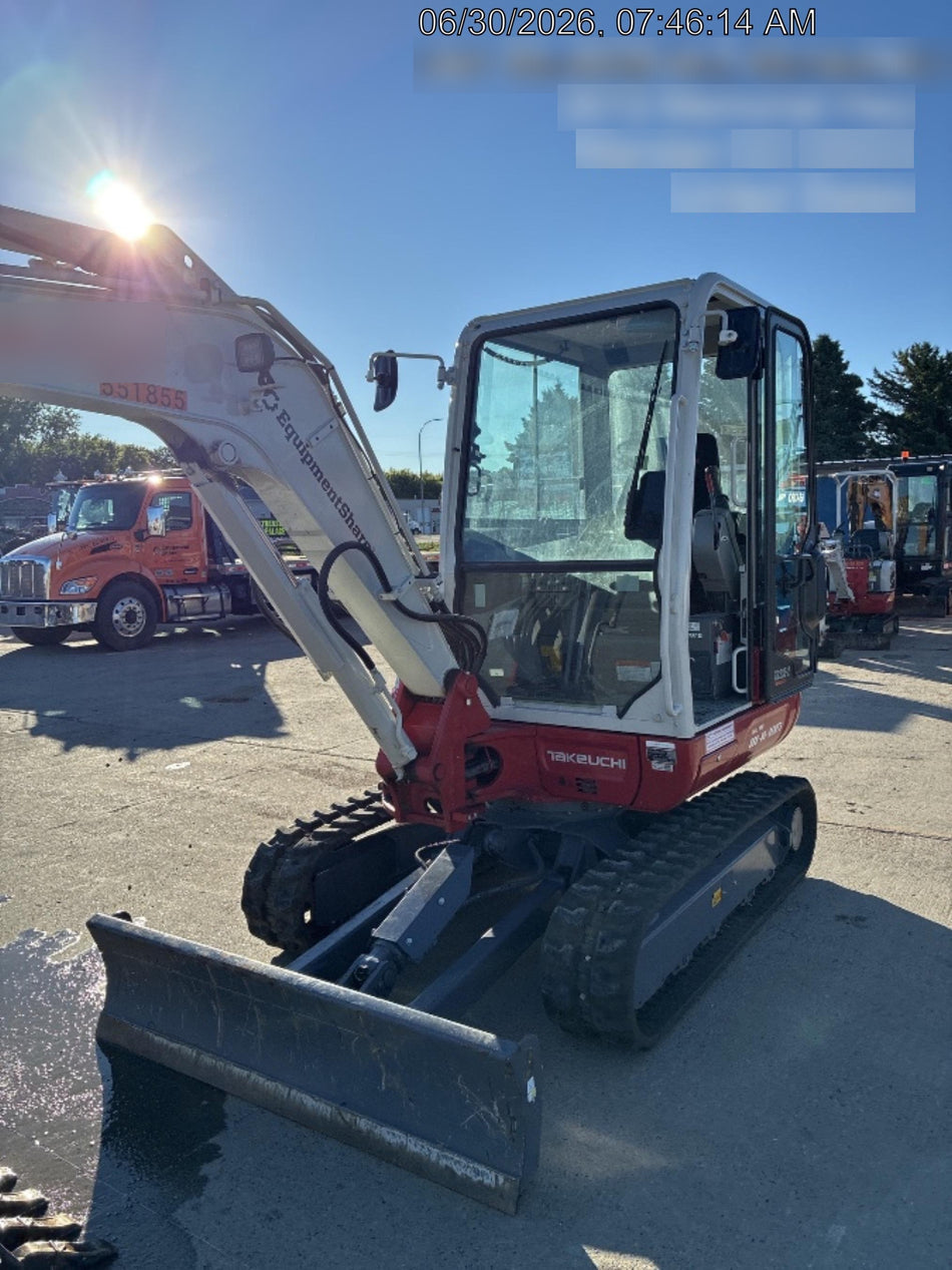 2025 TAKEUCHI TB235-2CR