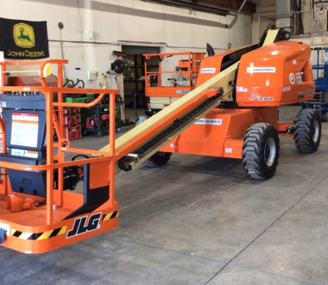 2021 JLG 400S