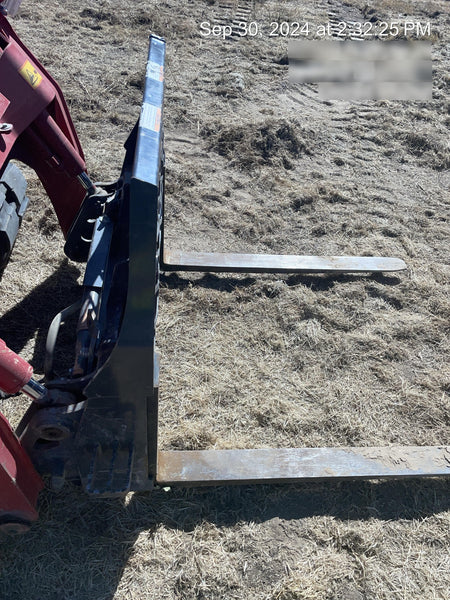 2021 PALADIN 48" Pallet Forks - Paladin