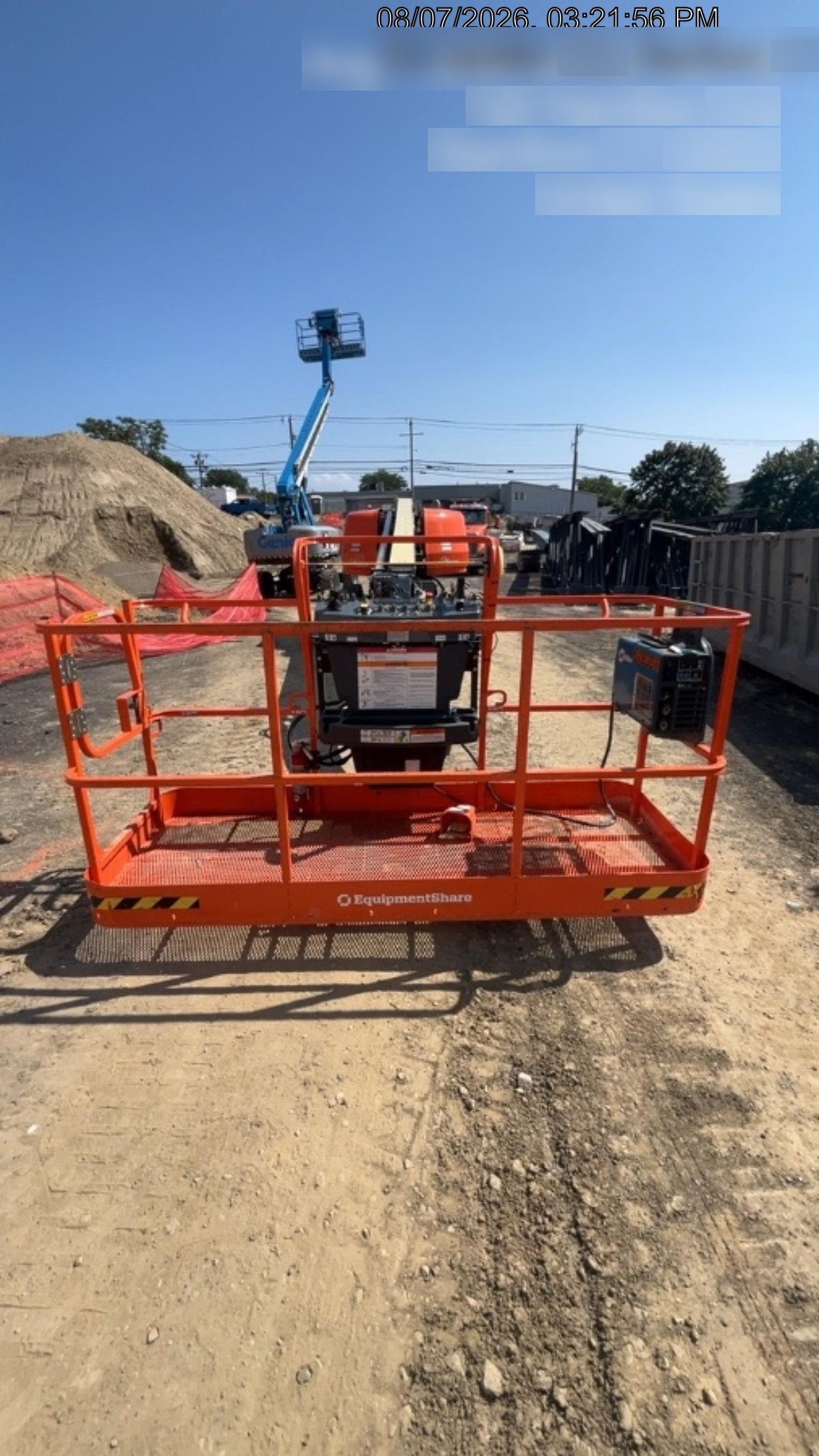 2025 JLG 660SJ
