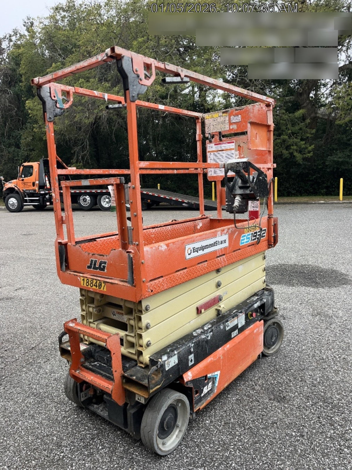 2021 JLG ES1932