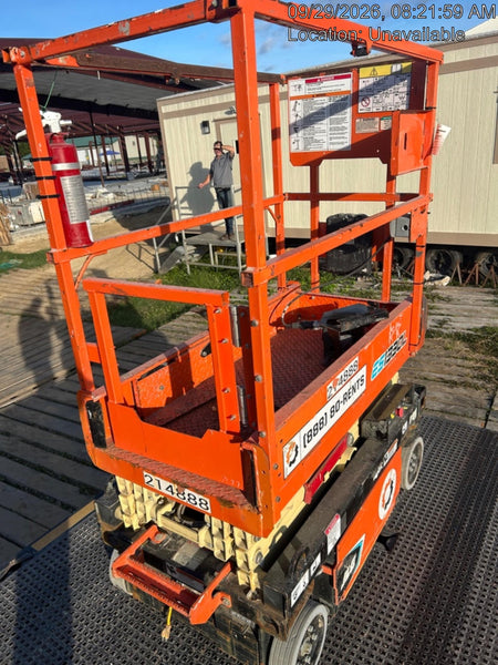 2022 JLG ES1330L