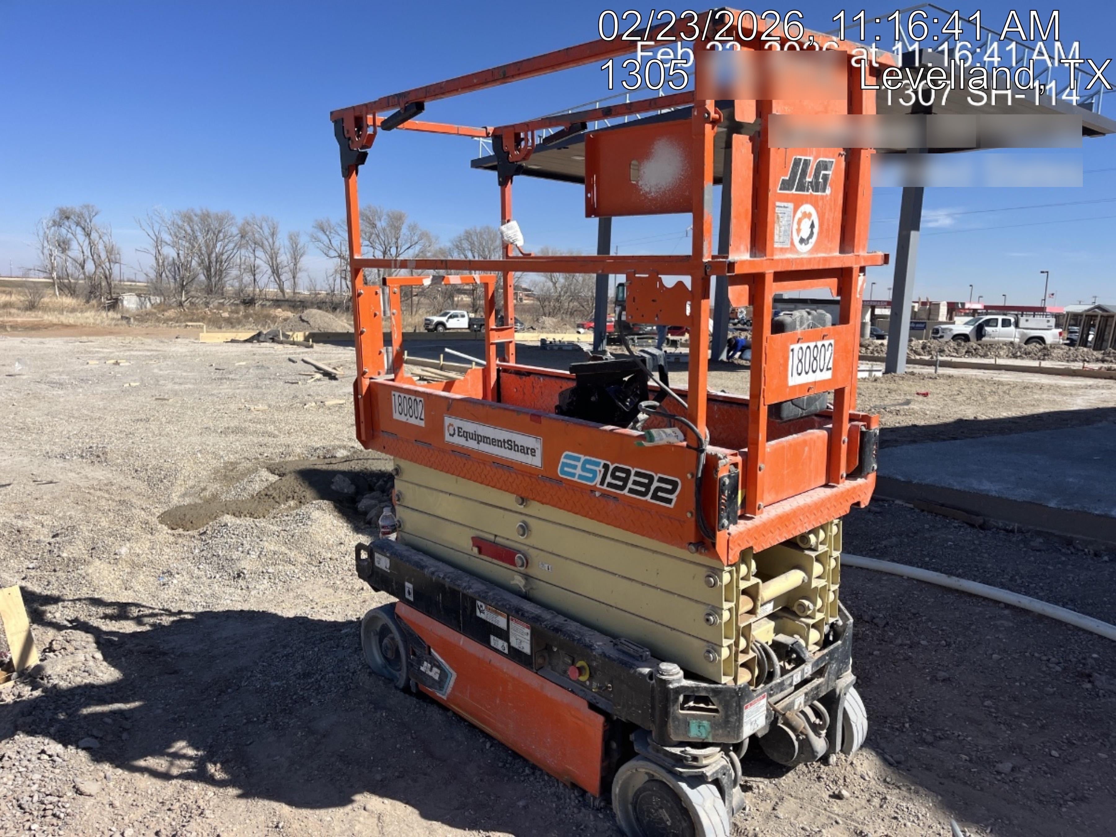 2021 JLG ES1932