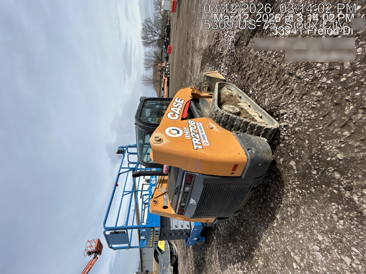 2021 CASE TR270B