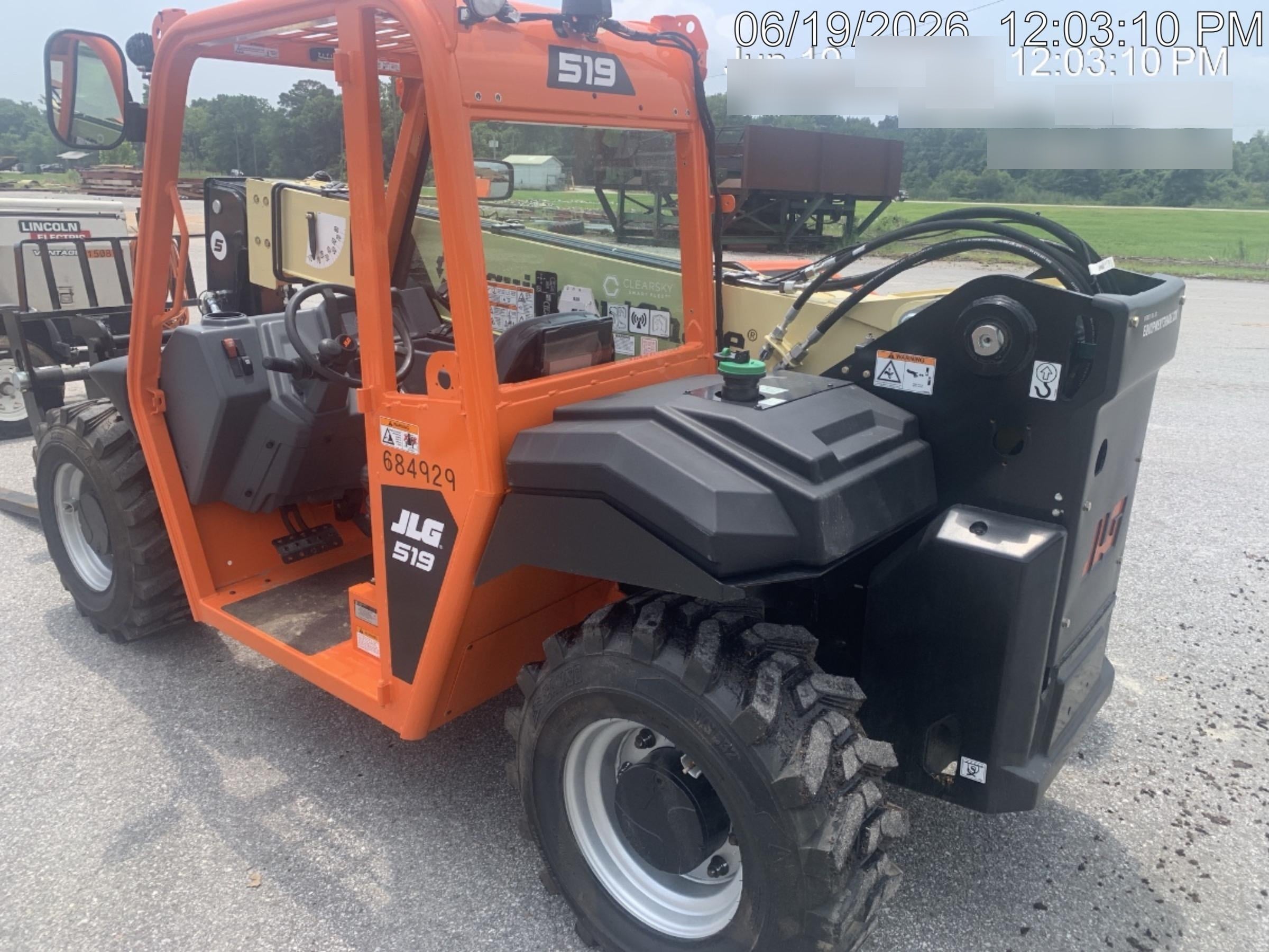 2026 JLG 519