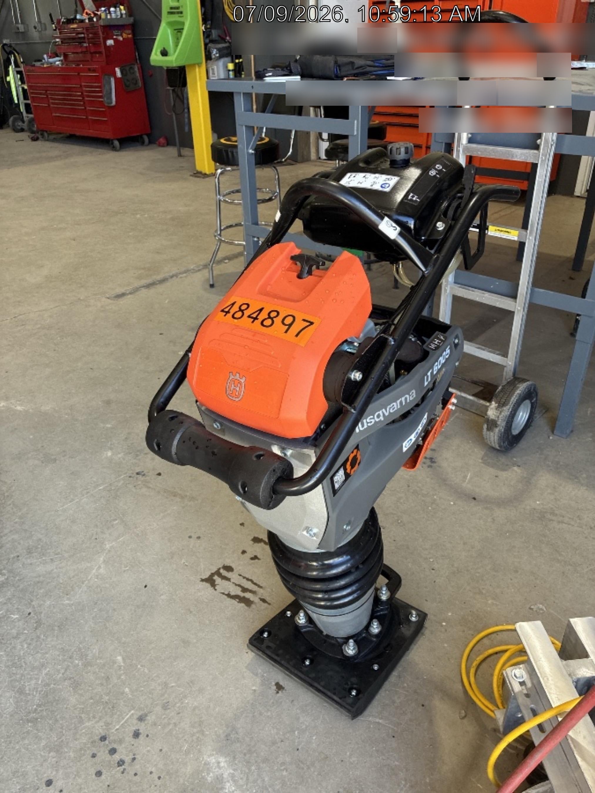 2025 HUSQVARNA LT6005
