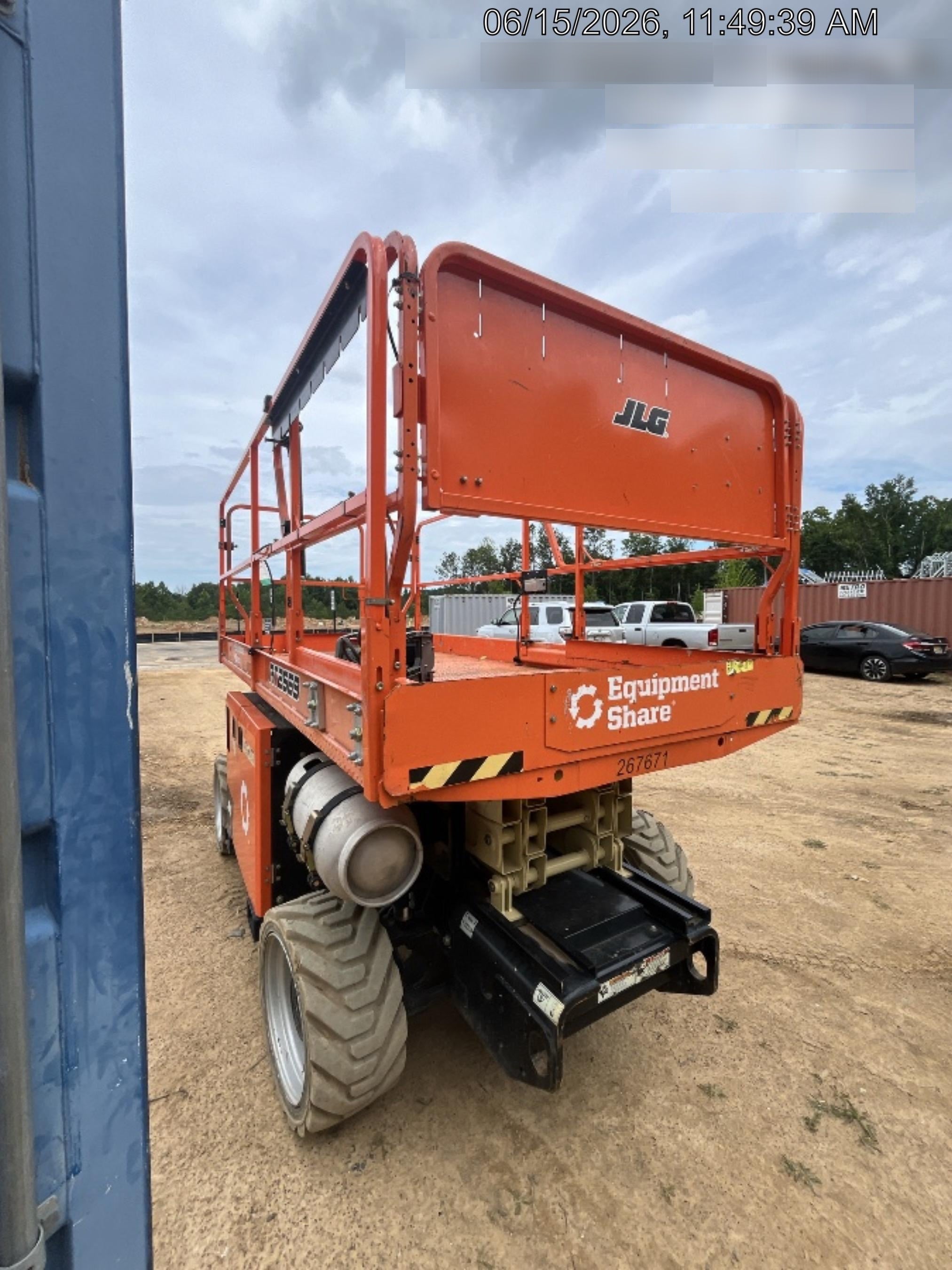 2022 JLG RT2669