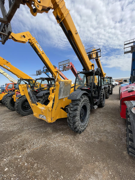 2023 JCB 510-56