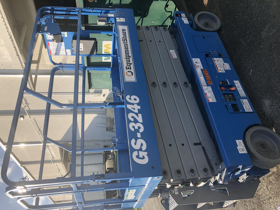 2020 Genie GS-3246 Standard, Folding full height swing gate