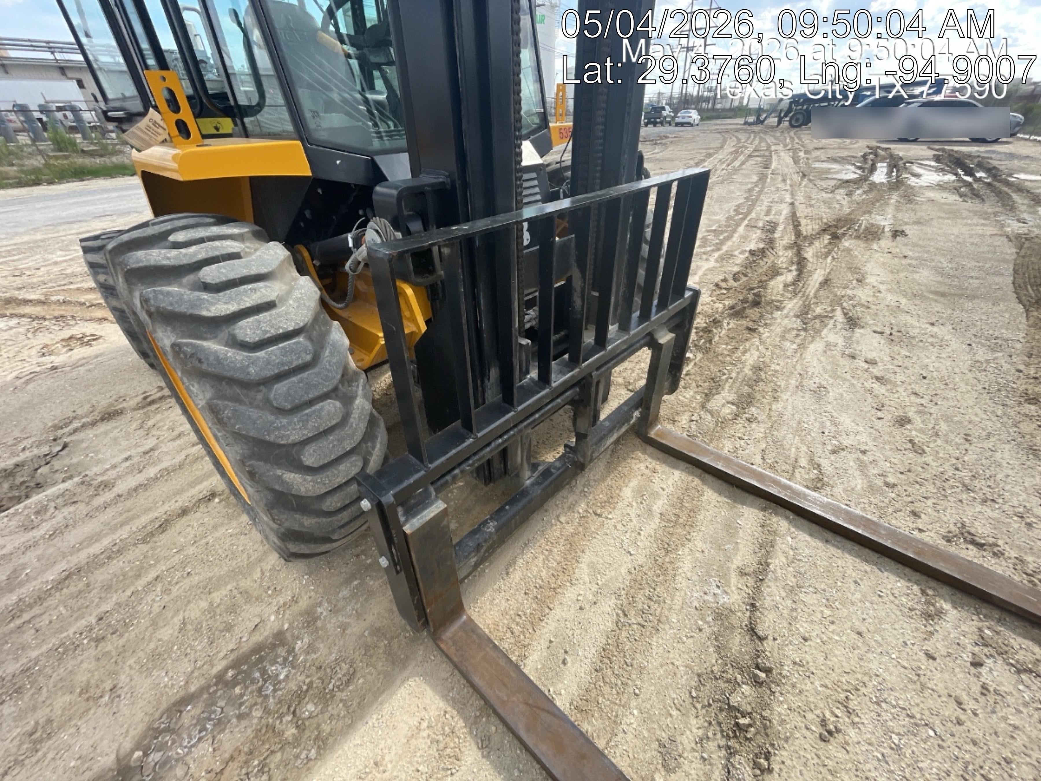 2025 JCB 930-4