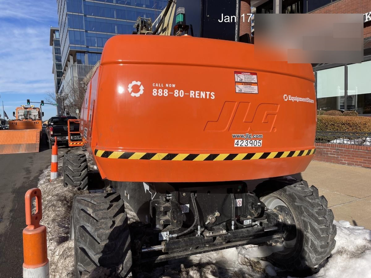 2024 JLG 860SJ