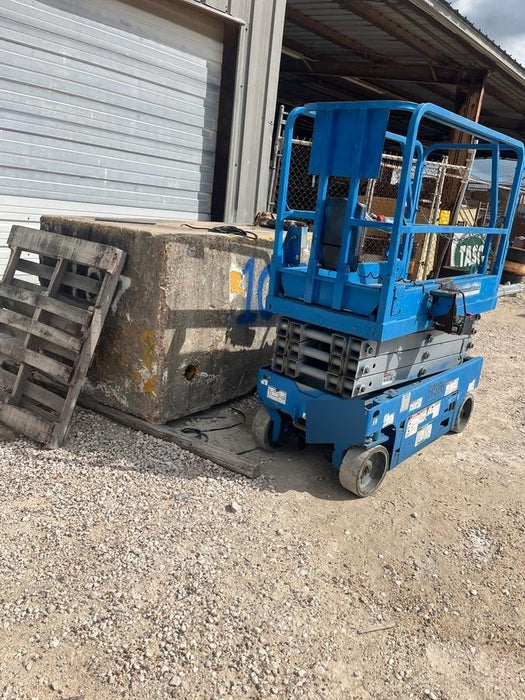 2019 Genie GS-1930 Fixed Rails with Chain Entry