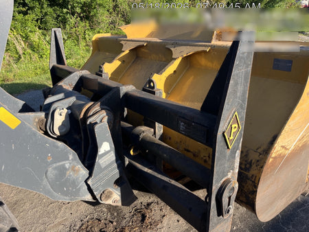 2022 PEMBERTON 72" Utility Forks