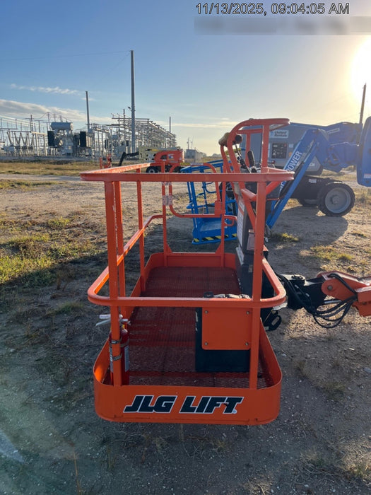 2019 JLG 400S
