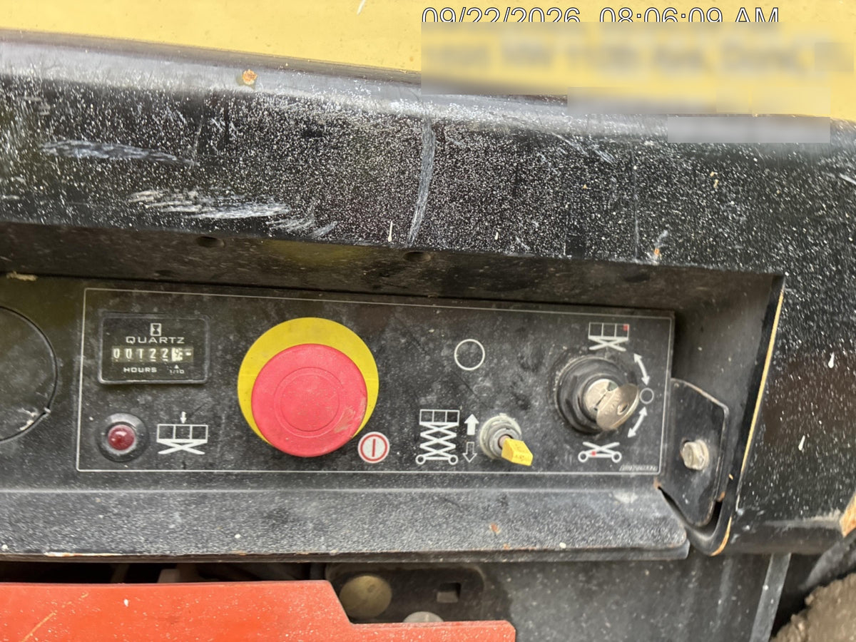 2023 JLG ES3246