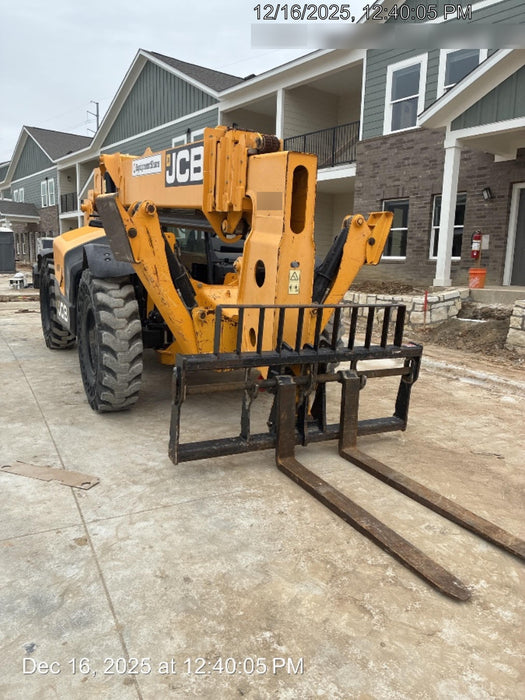 2019 JCB 510-56 Canopy, 74 HP, Solid Tires, STD Worklight, Beacon, Aux Hydraulics, Lifting Eye, Back up Alarm w/66" Carriage/60" Forks