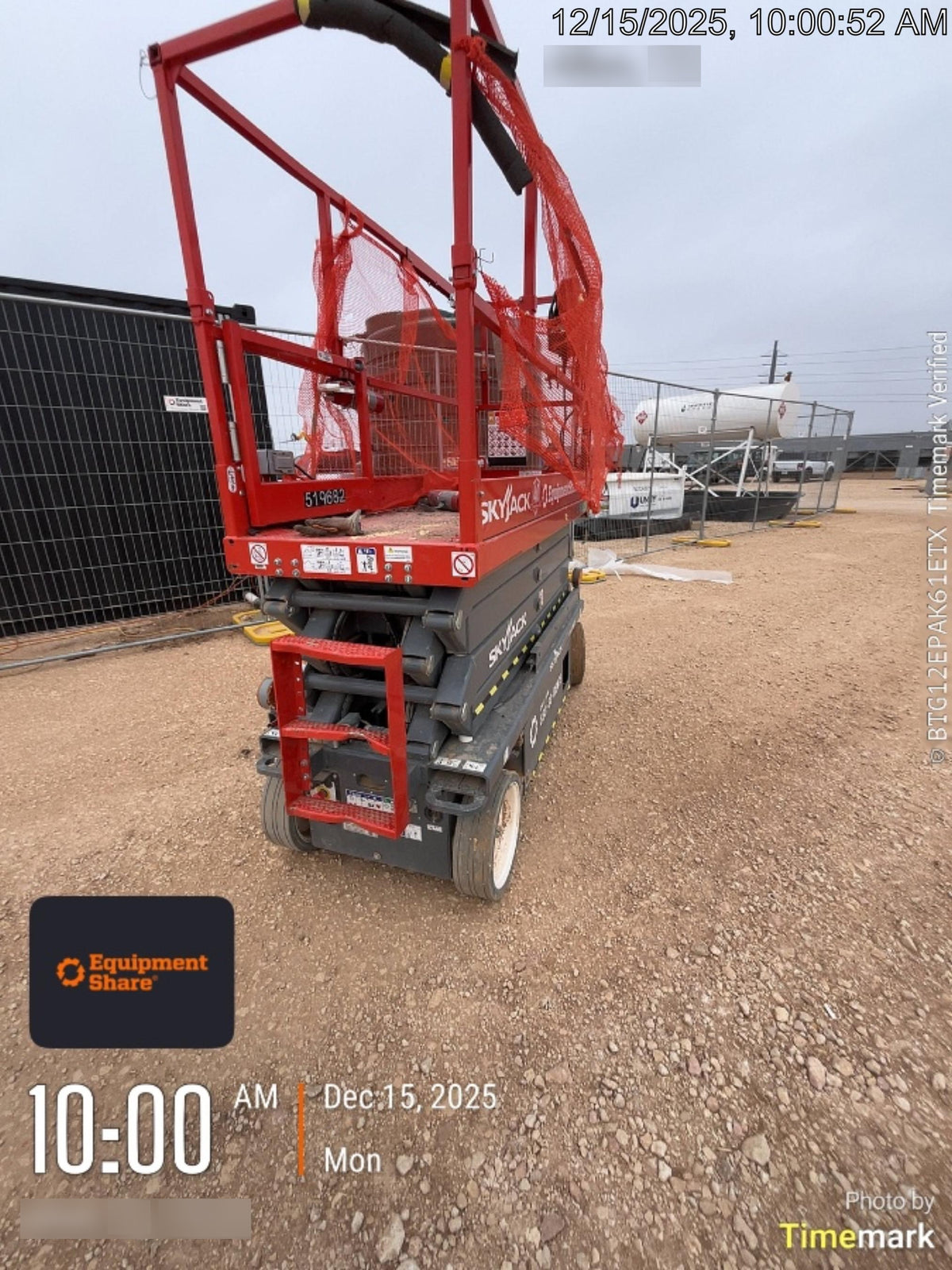 2025 SKYJACK SJ3226