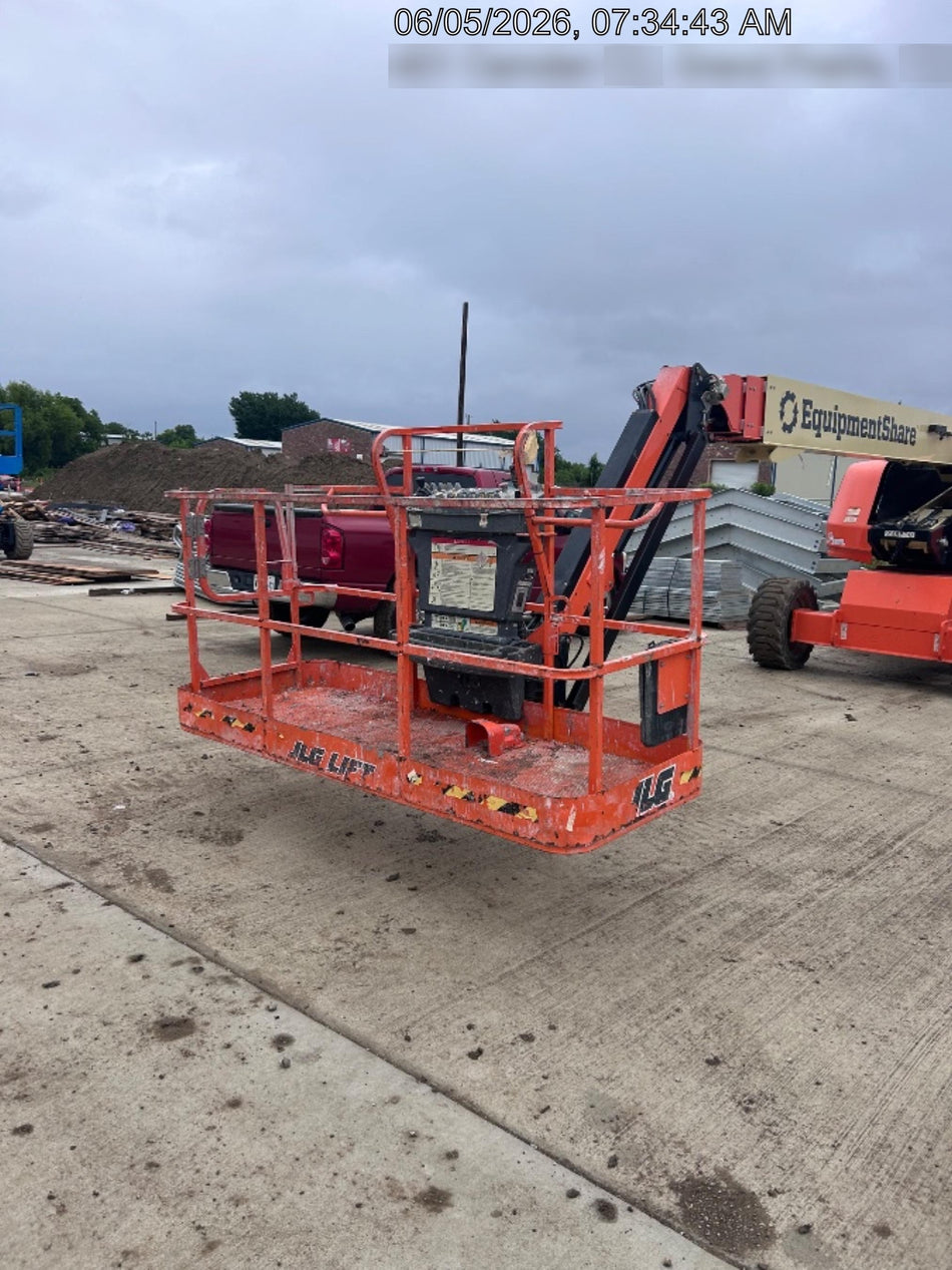 2022 JLG 660SJ