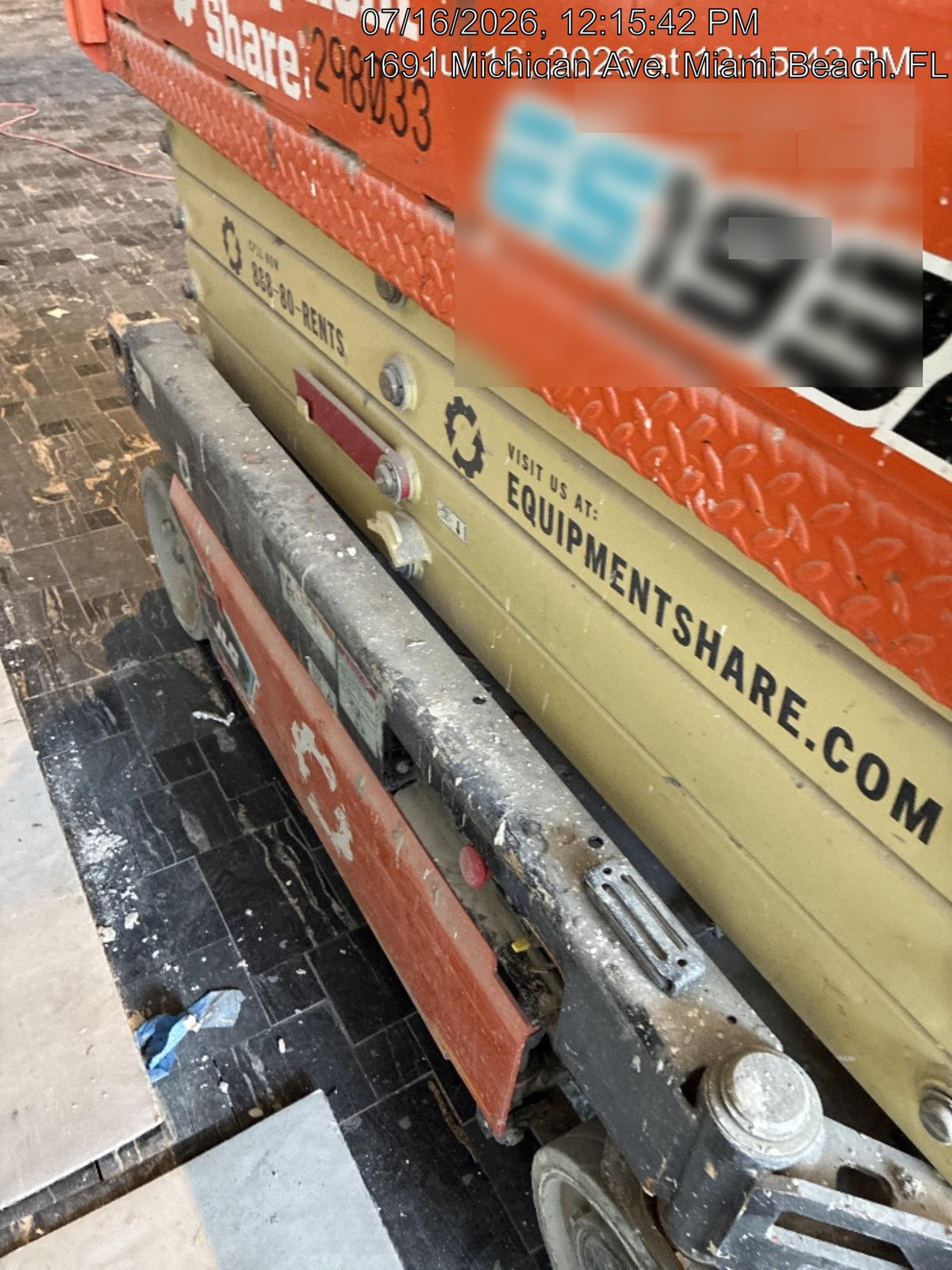 2023 JLG ES1932