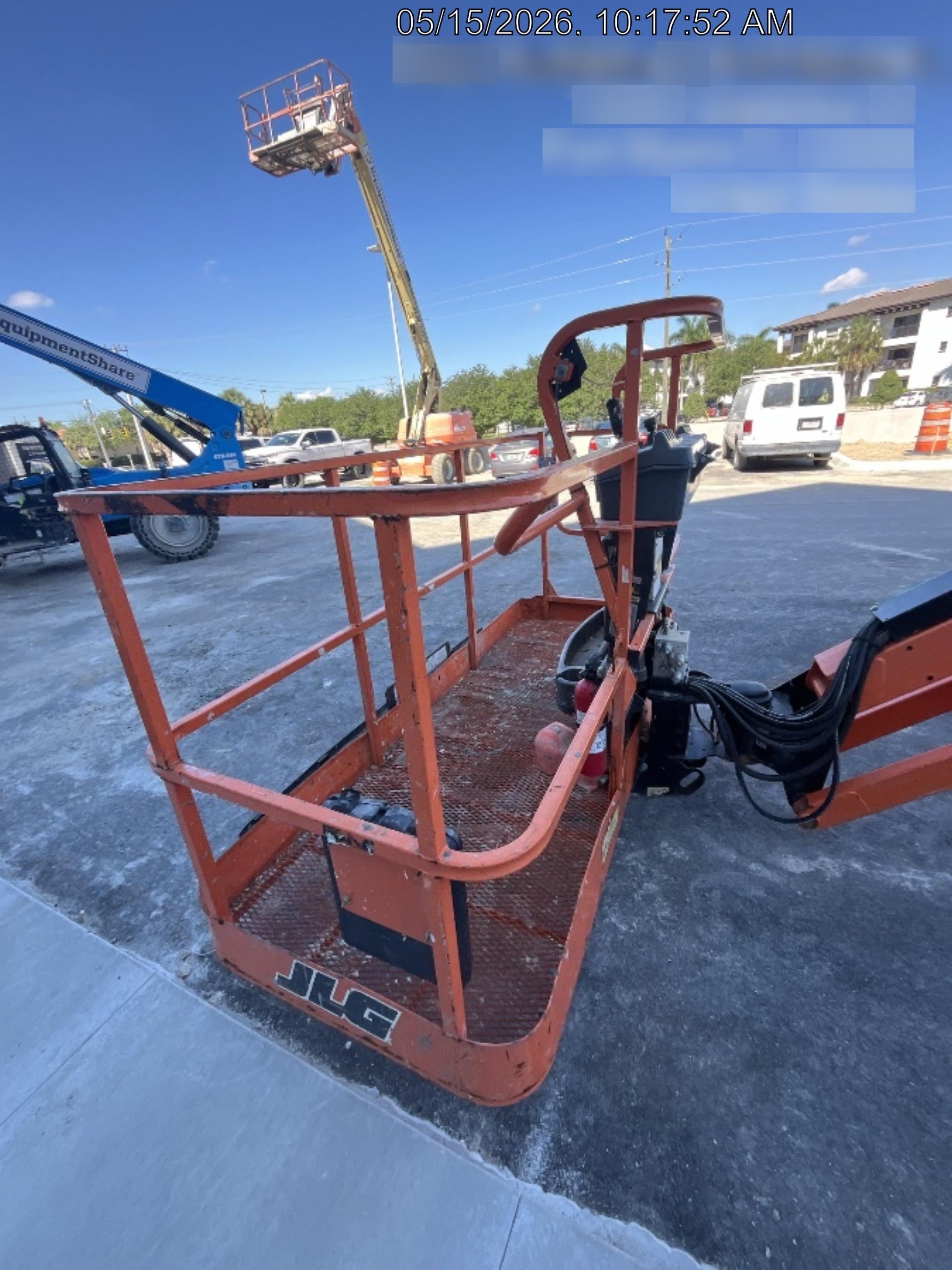 2021 JLG 600AJ